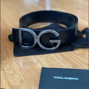 Calfskin belt with DG logo